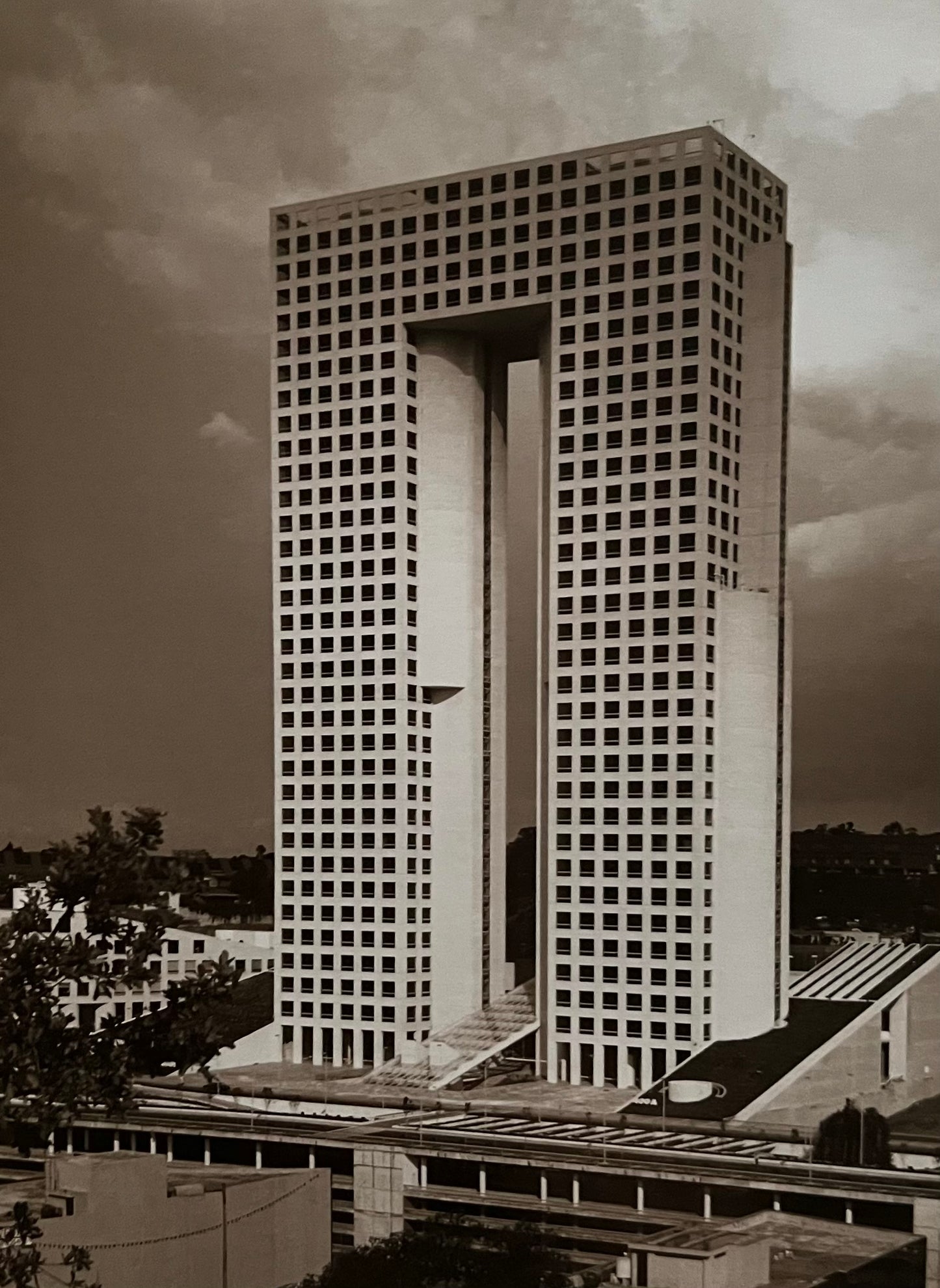 La historia del arquitecto mexicano: siglos XVI-XX