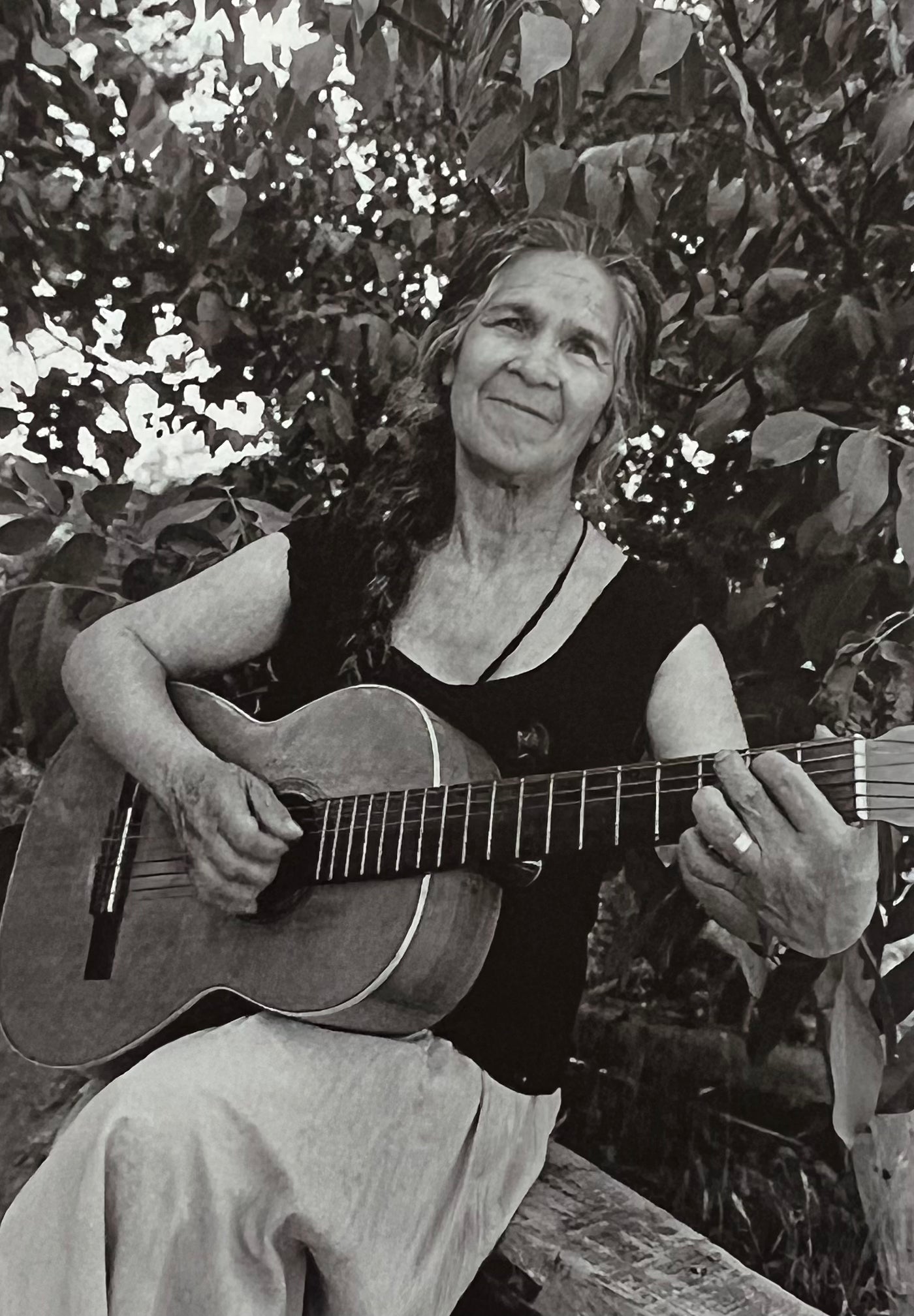 Tapestries of Hope, Threads of Love: The Arpillera Movement in Chile, 1974-1994